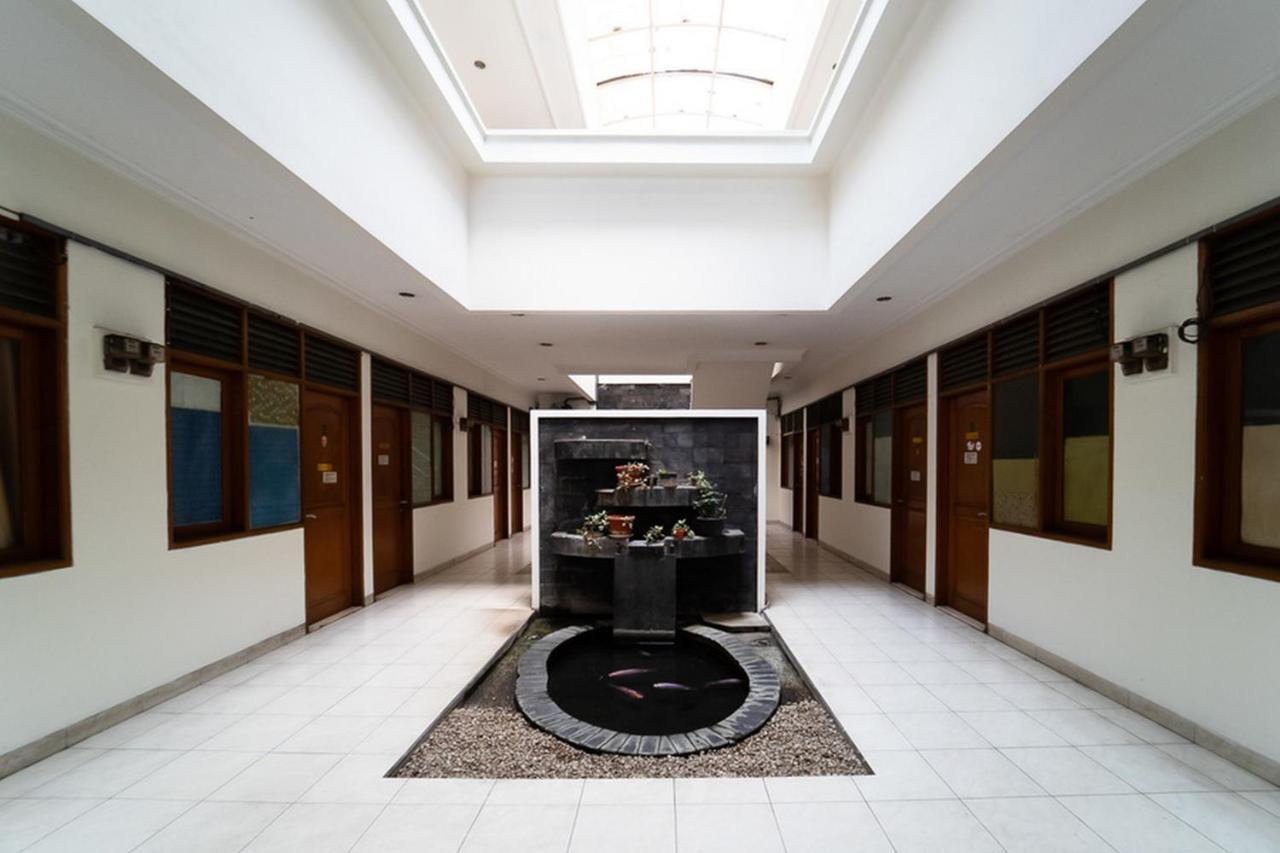 คูลคอสต์ เนียร์ ปัดจาจารัน ยูนิเวอร์ซิตี้ Hotel บันดุง ภายนอก รูปภาพ